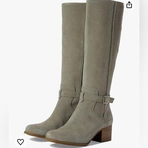 Women’s tan leather boots, Koolaburra by Ugg. Size 8.